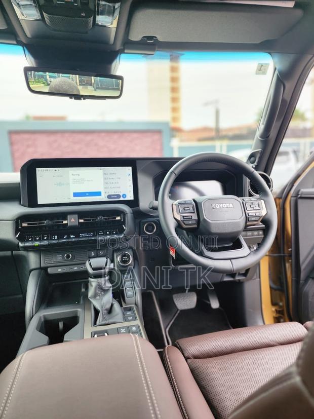 Toyota Land Cruiser Prado 2.8 2025 Gold