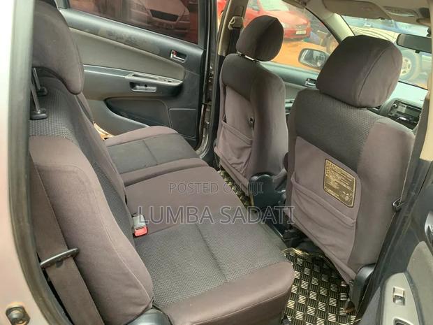 Toyota Wish 2006 Silver