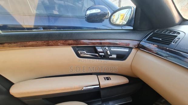 Mercedes-Benz E300 2011 Silver