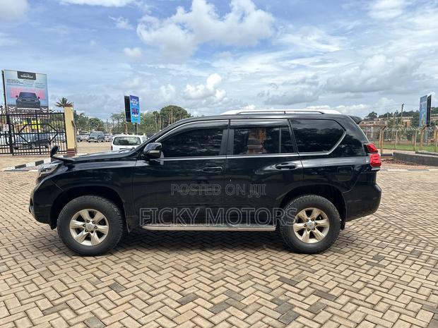 Toyota Land Cruiser Prado 2.7 i 2012 Black