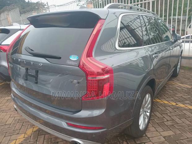 Volvo XC90 2019 Silver