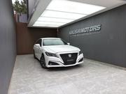 Toyota Crown 2018 White for sale