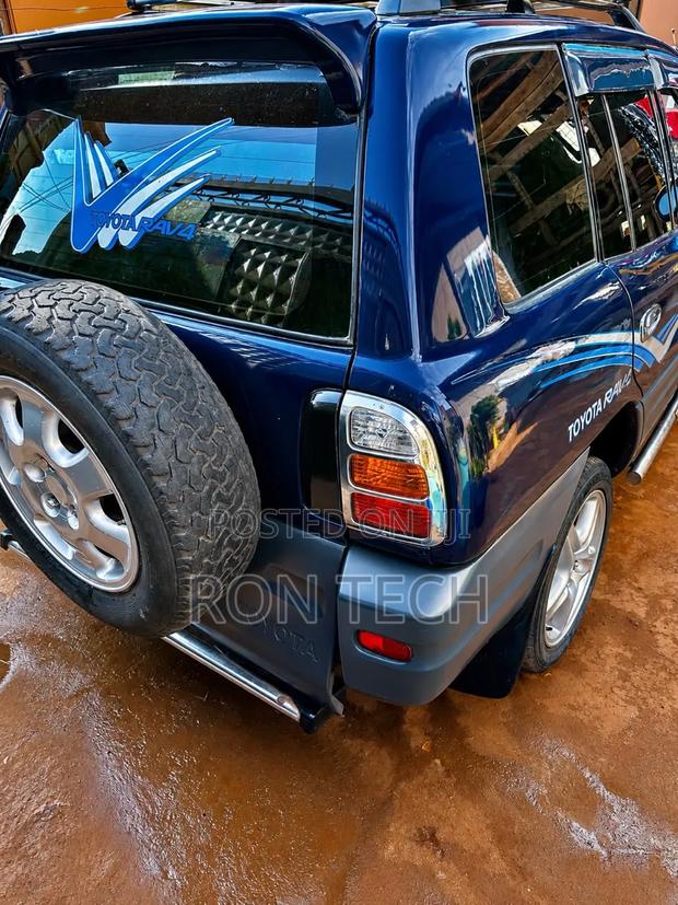 Toyota RAV4 Cabriolet 1998 Blue