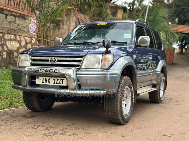 Toyota Land Cruiser Prado 2003 Blue