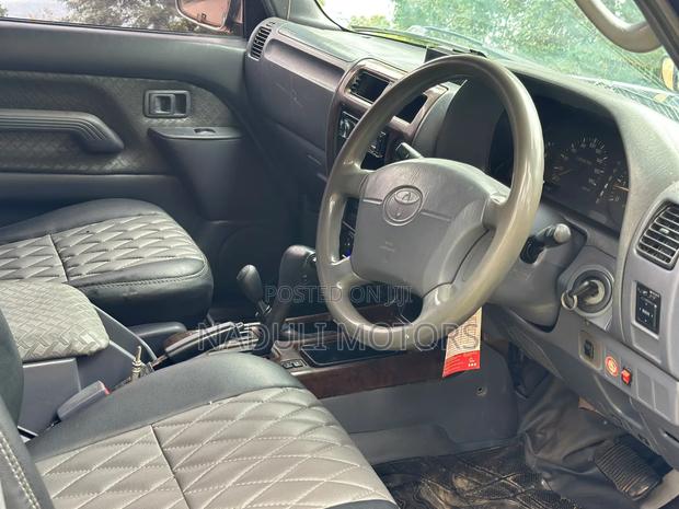 Toyota Land Cruiser Prado 2003 Blue