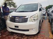 Toyota Noah 2013 White for sale