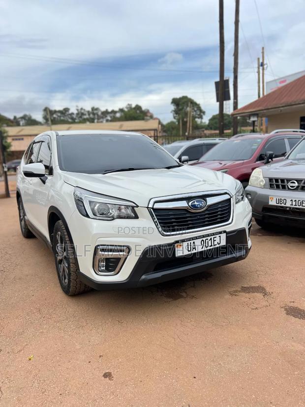 Subaru Forester 2018 White
