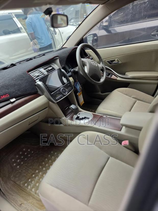 Toyota Premio 1.8 FWD 2010 Silver