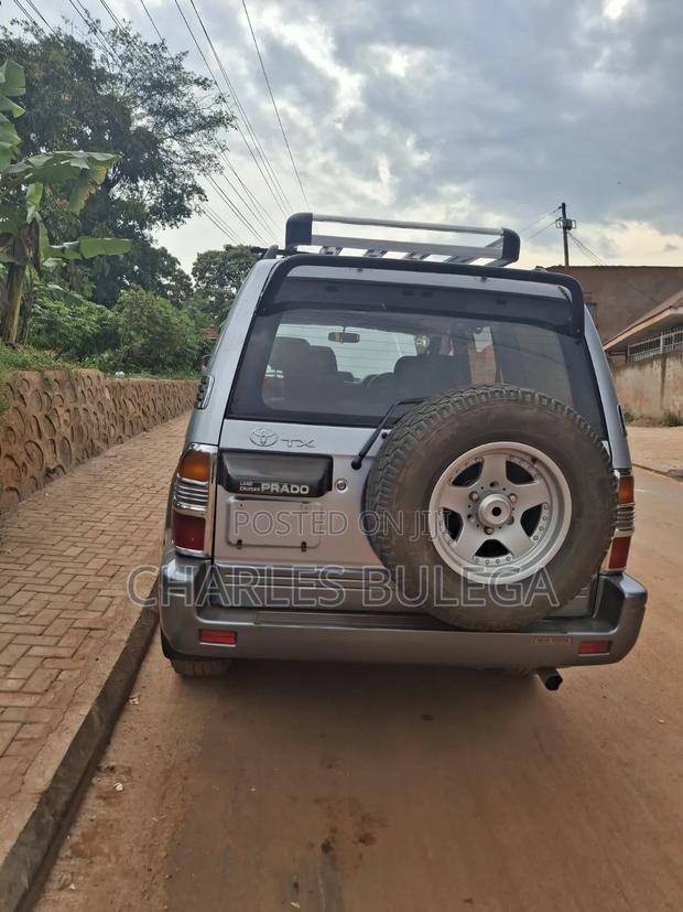 Toyota Land Cruiser Prado 1998 Silver