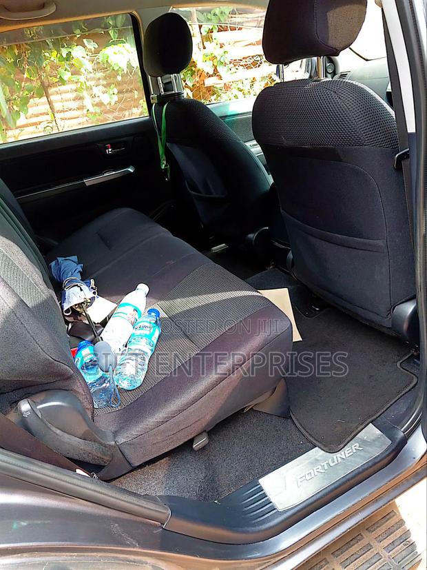 Toyota Fortuner 2013 Black