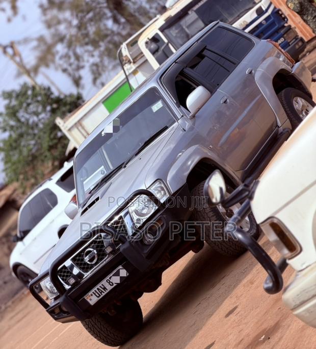 Nissan Patrol 2004 Silver