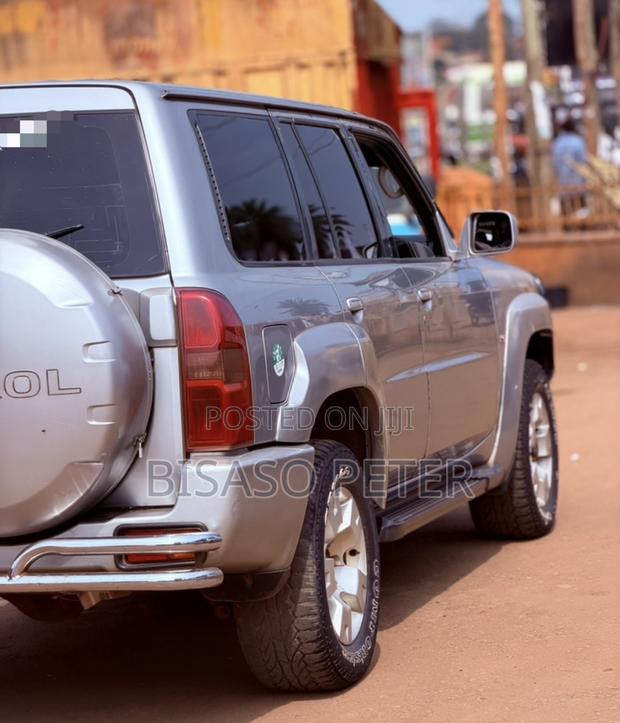 Nissan Patrol 2004 Silver