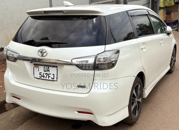 Toyota Wish 2012 White