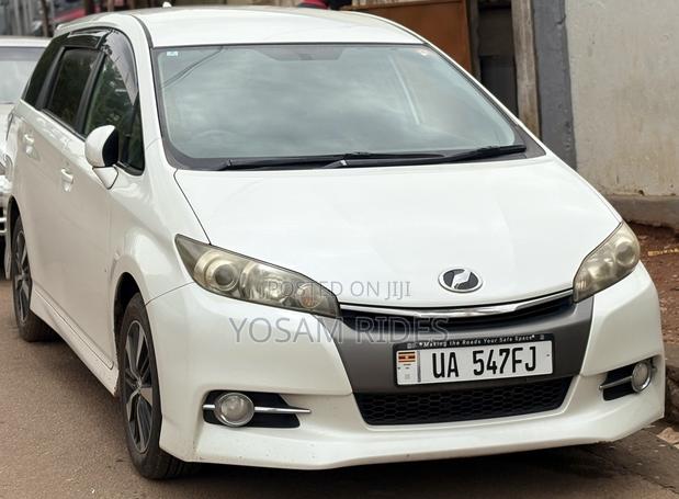 Toyota Wish 2012 White