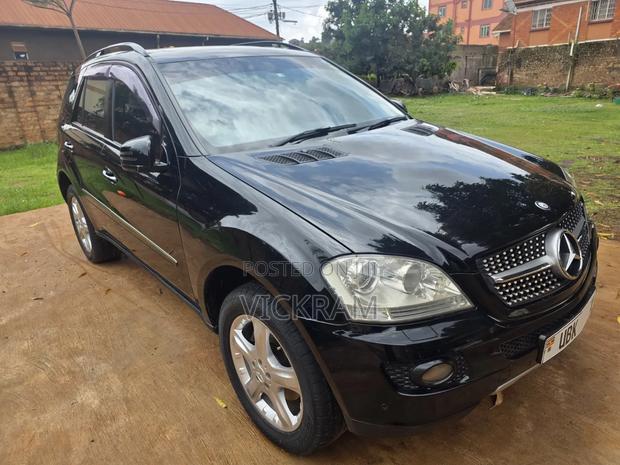 Mercedes-Benz M Class ML 350 AWD 4Matic (3.5L V6 7A) 2006 Black