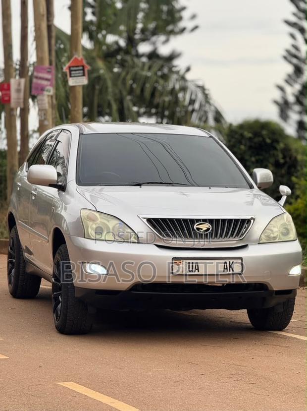 Toyota Harrier 2010 Silver