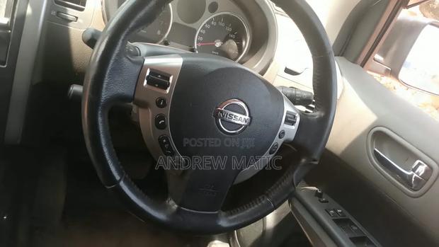 Nissan X-Trail 2.0 Petrol XE 2010 Gray
