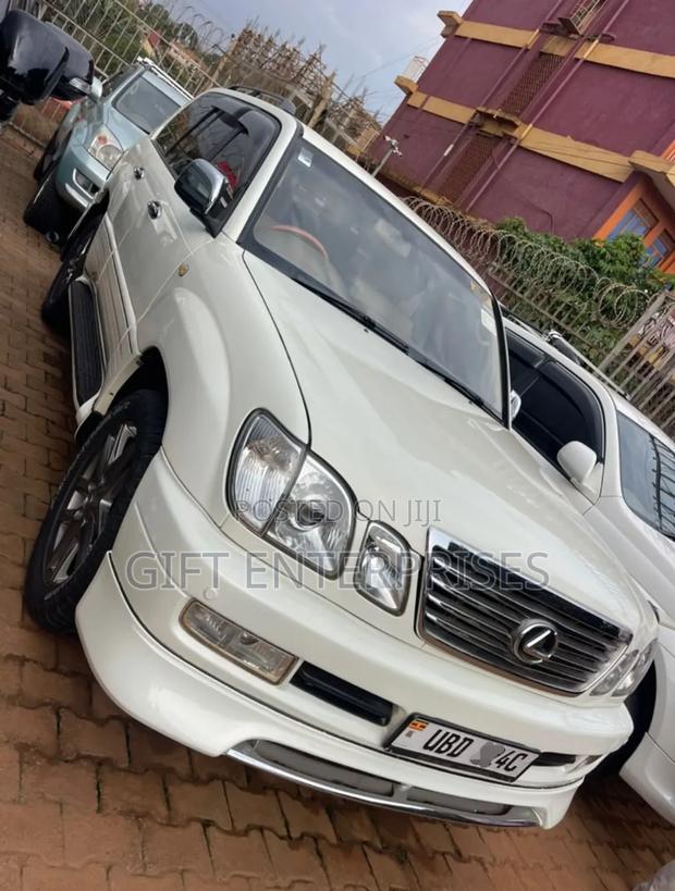 Toyota Land Cruiser Cygnus 4.7 2007 Pearl