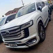 Toyota Land Cruiser LC300 2023 White for sale