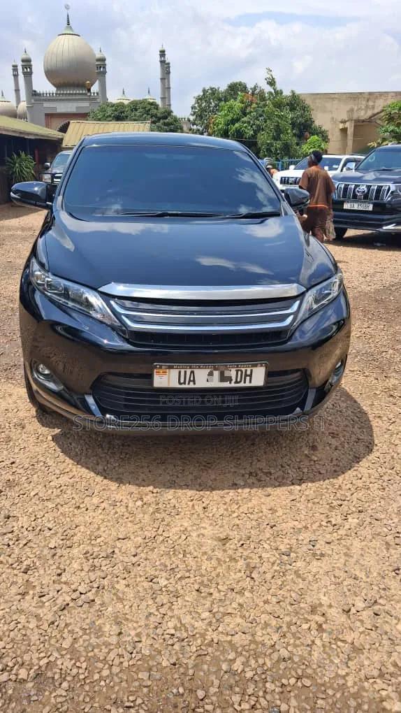 Toyota Harrier 2.0 2016 Black