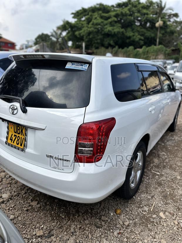 Toyota Corolla Fielder 2008 White