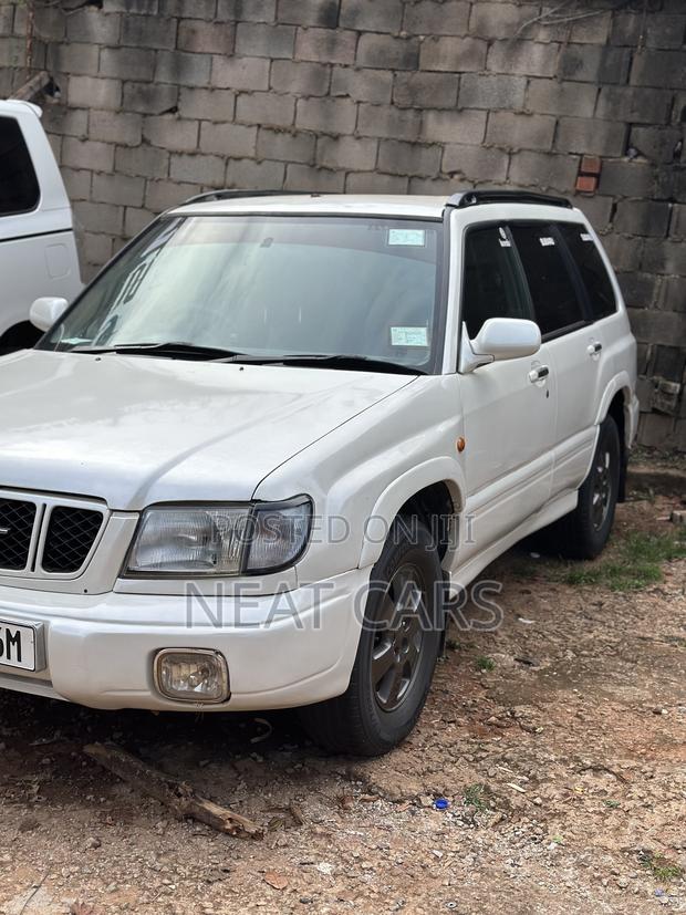 Subaru Forester 2005 White