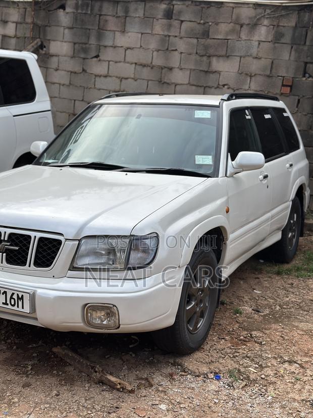 Subaru Forester 2005 White