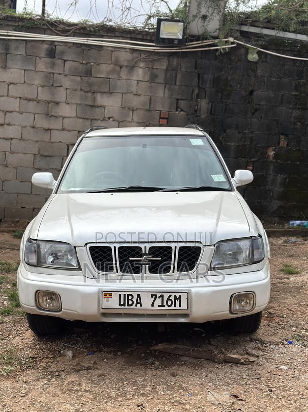 Subaru Forester 2005 White
