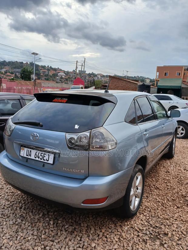 Toyota Harrier 2.4 4WD 2010 Blue