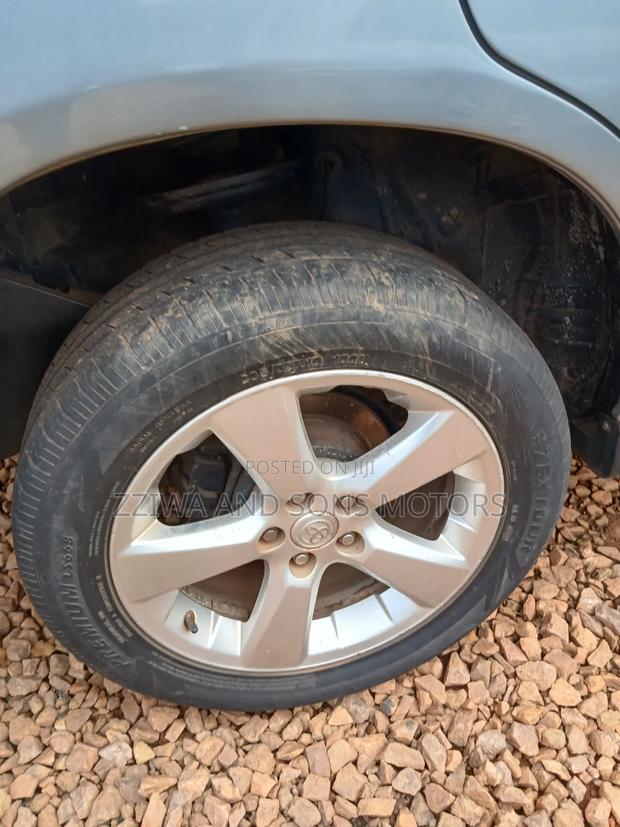 Toyota Harrier 2.4 4WD 2010 Blue