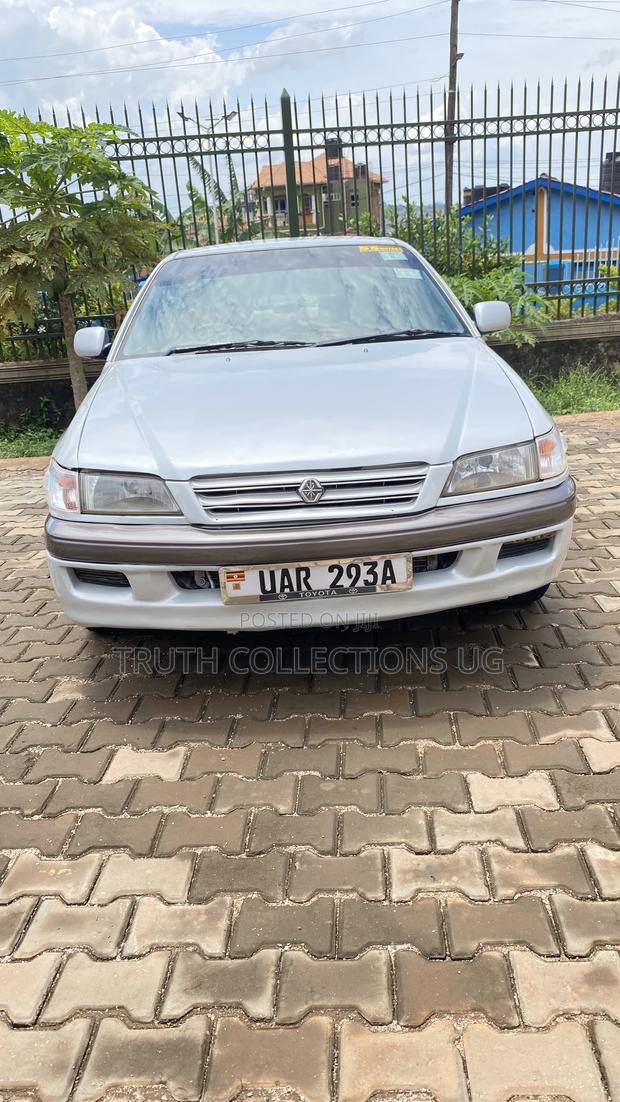 Toyota Premio 2002 Silver