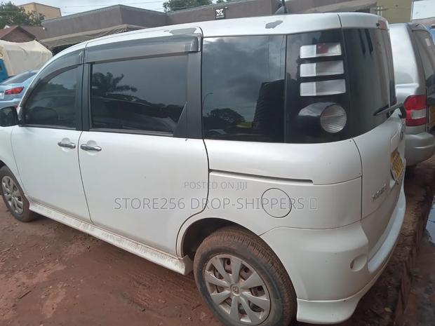 Toyota Sienta 1.5 FWD 2007 White