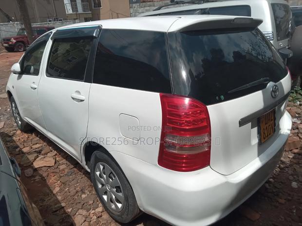 Toyota Wish 2006 White