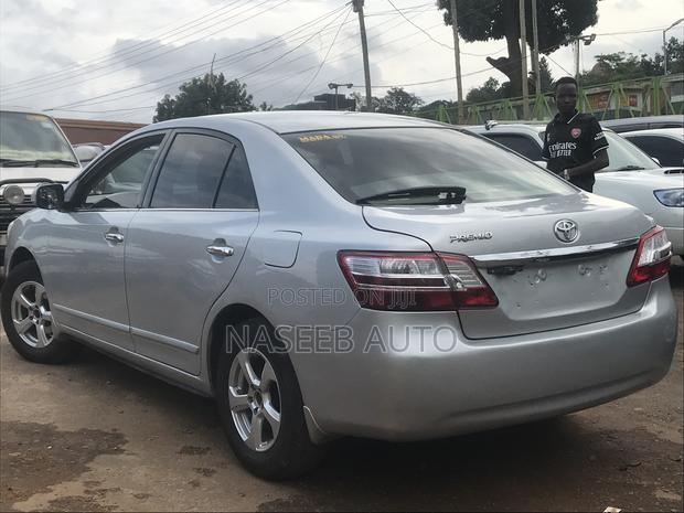 Toyota Premio 2010 Silver