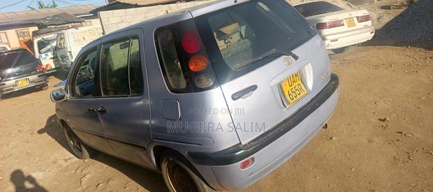 Toyota Raum 2004 Blue