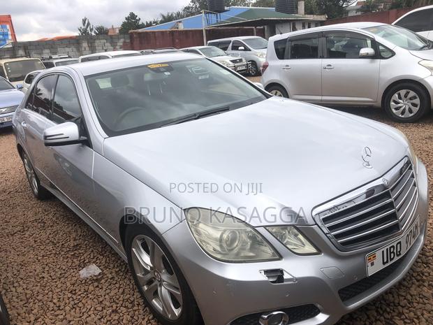Mercedes-Benz E300 2010 Silver