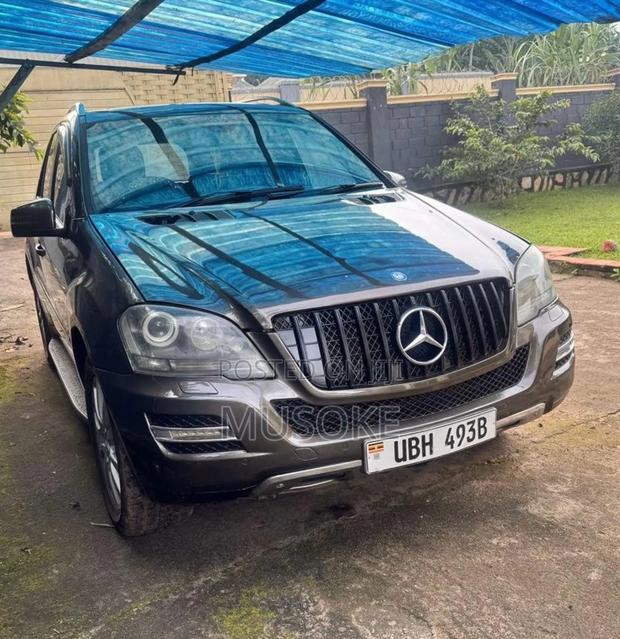 Mercedes-Benz M Class 2012 Black