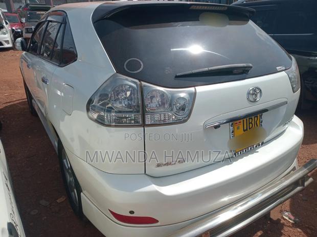 Toyota Harrier 2010 White