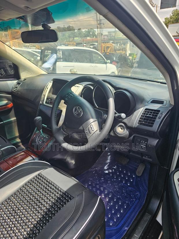 Toyota Harrier 2010 Pearl