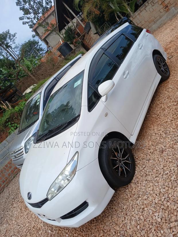 Toyota Wish 2011 White