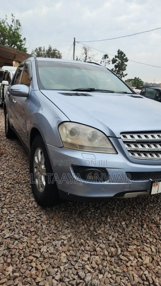 Mercedes-Benz M Class 2006 Blue