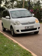 Toyota Sienta 2008 White for sale