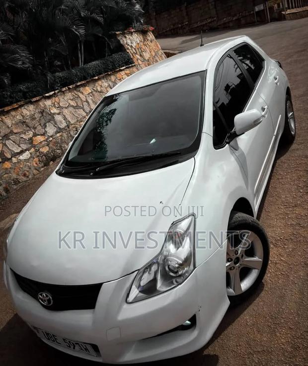 Toyota Blade 2007 White