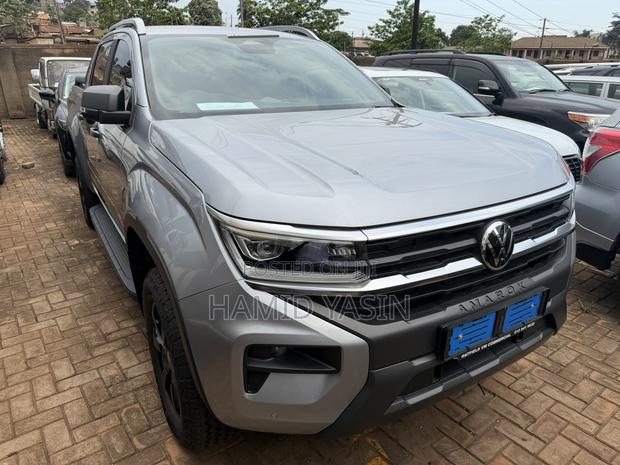 Volkswagen Amarok 2025 Silver