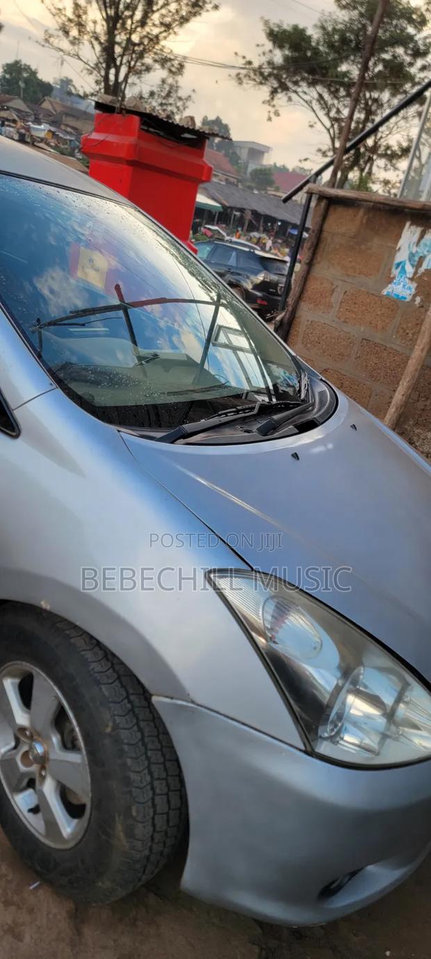 Toyota Wish 2006 Silver