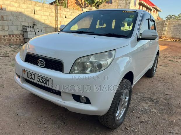 Toyota Rush 2008 White