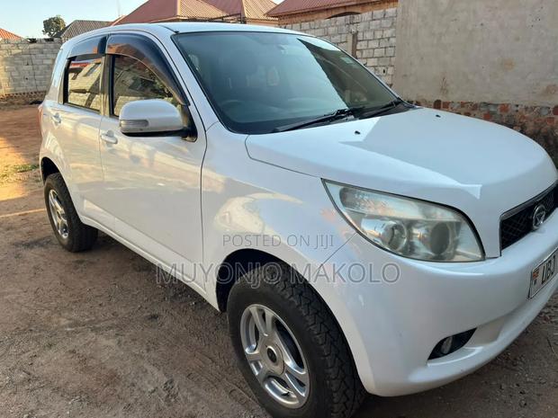 Toyota Rush 2008 White