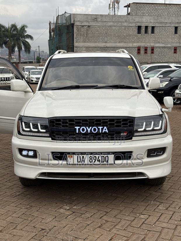 Toyota Land Cruiser Prado 4.0 V6 5dr 2005 White