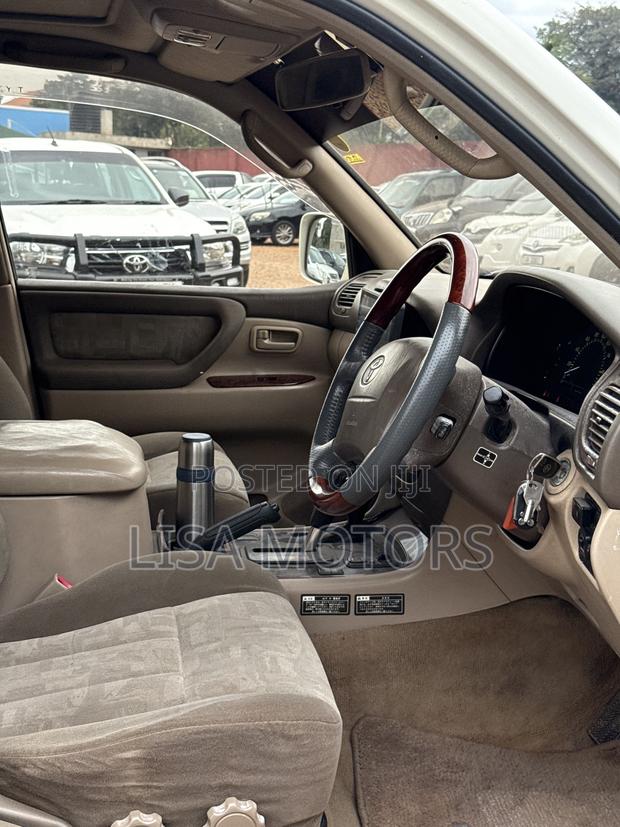 Toyota Land Cruiser Prado 4.0 V6 5dr 2005 White