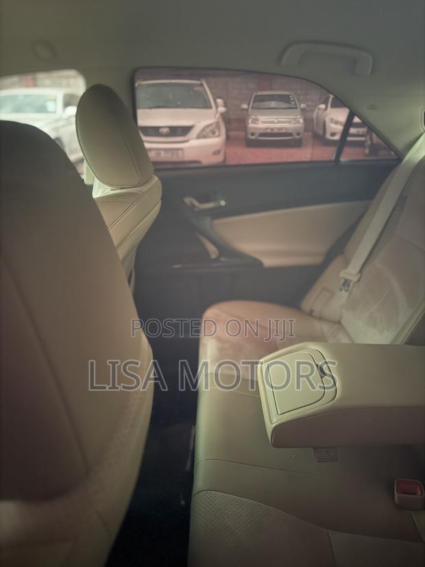 Toyota Mark X 2.5 AWD 2013 White